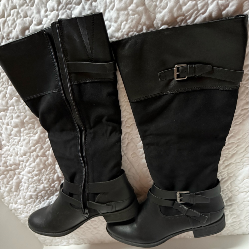 Ashley Black Women's below the Knee Boots size 9